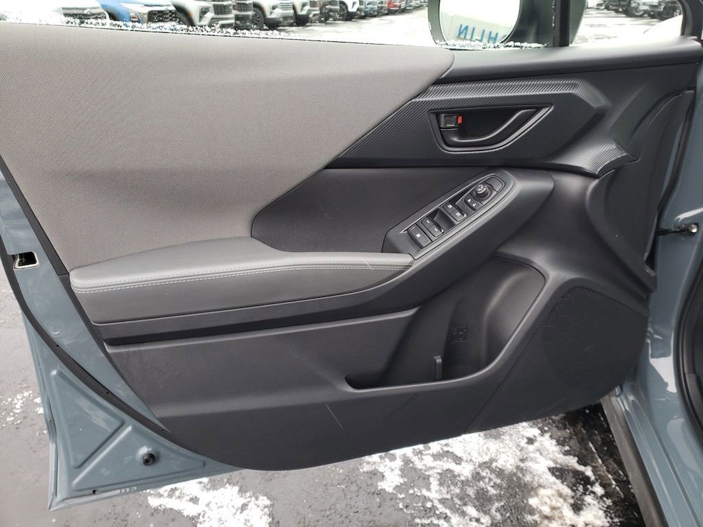 Used 2024 Subaru Crosstrek 2.0i Premium image 13