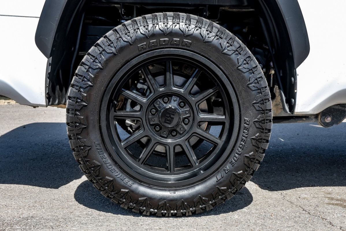 Used 2022 Toyota Tundra SR5 w/ SR5 Convenience Package image 60