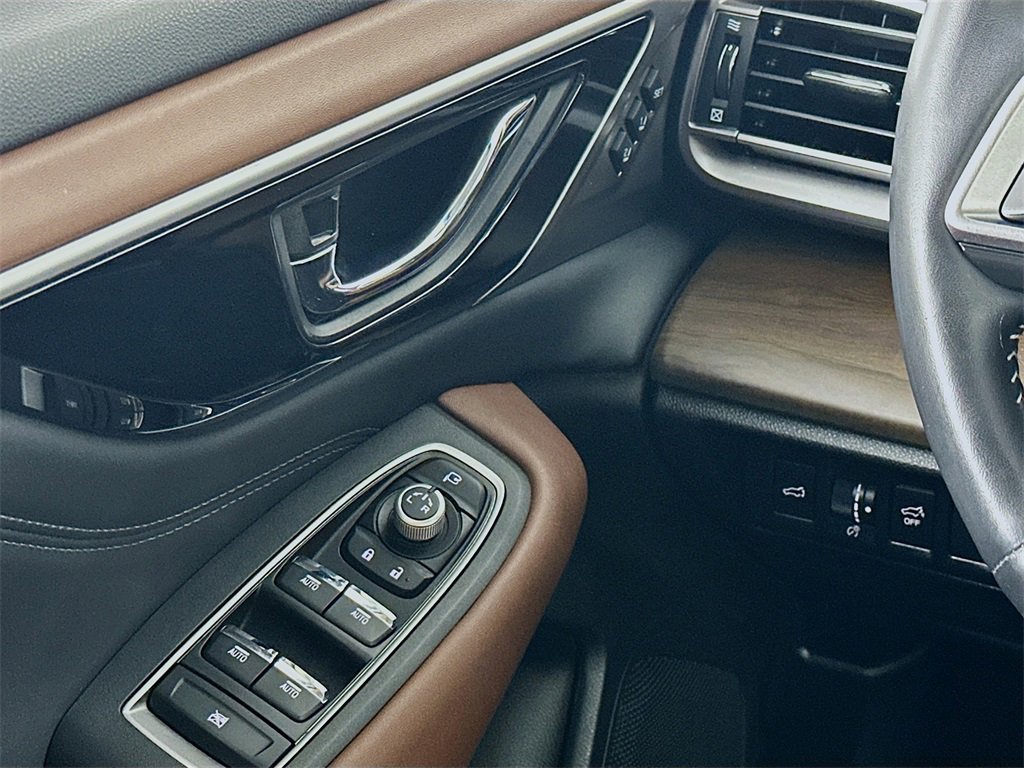 Used 2022 Subaru Outback Touring XT image 16