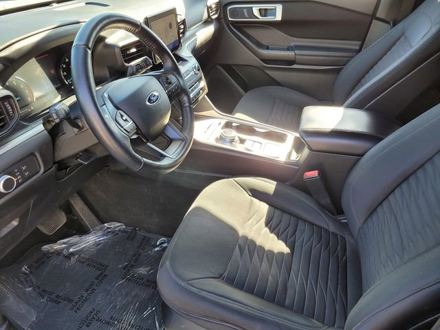 Used 2020 Ford Explorer XLT image 16