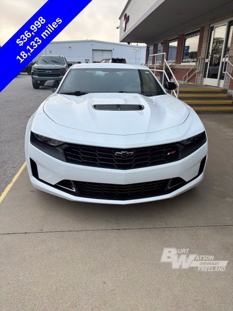 Used 2022 Chevrolet Camaro LT w/ RS Package RWD image 11