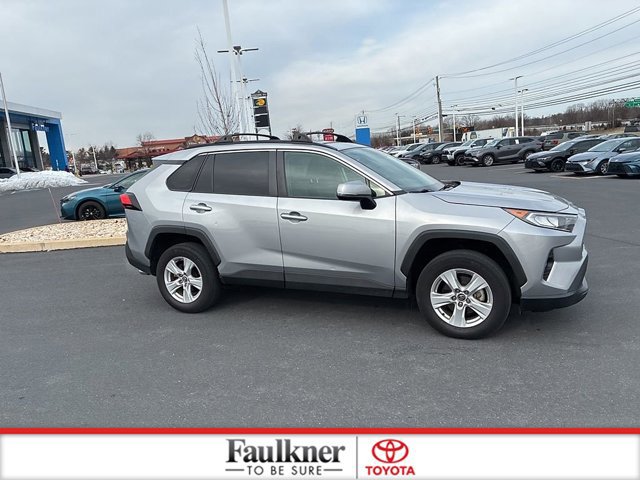 Used 2020 Toyota RAV4 XLE w/ All Weather Liner Package image 4
