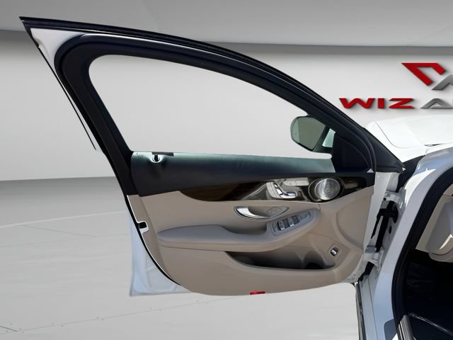 Used 2017 Mercedes-Benz C 300 4MATIC Sedan image 11
