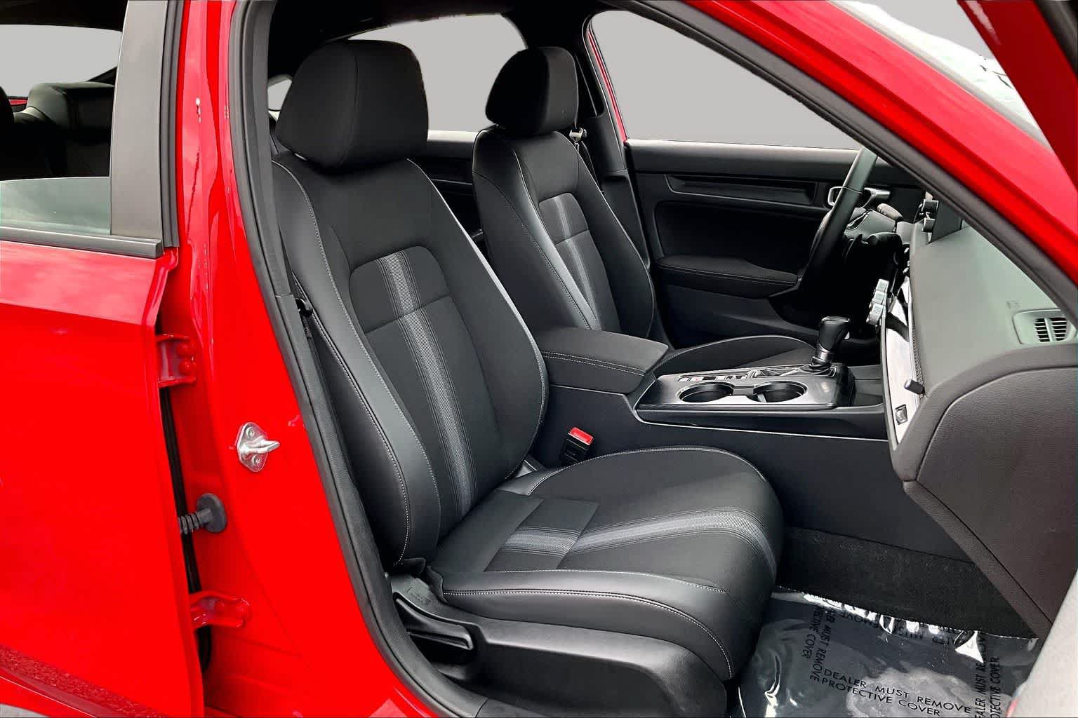 Used 2023 Honda Civic Sport image 9