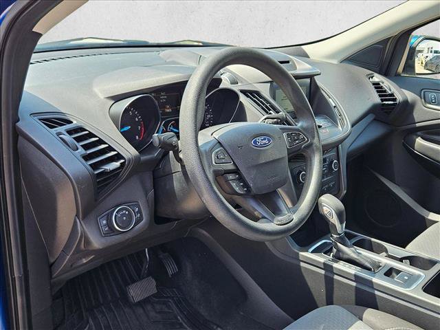 Used 2018 Ford Escape SE w/ SE Sync 3 Package FWD image 9