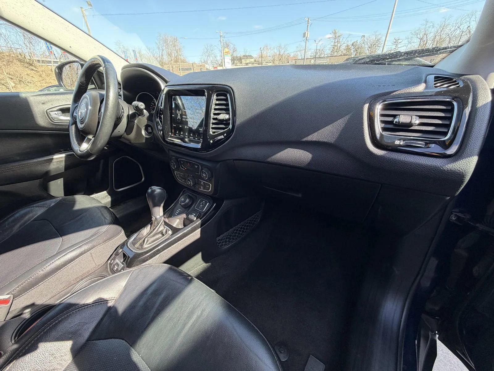 Used 2018 Jeep Compass Limited w/ Navigation Group image 13