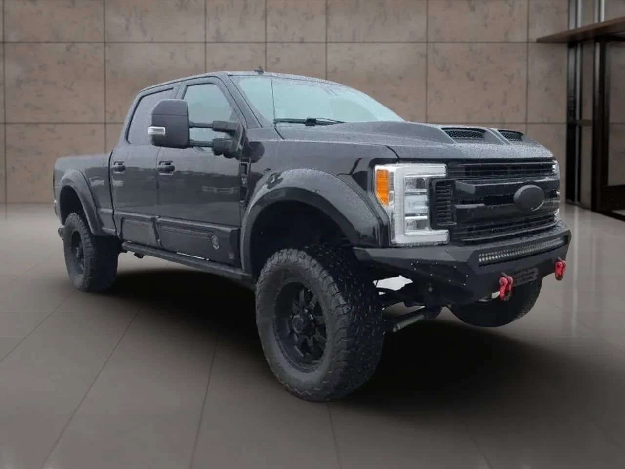 Used 2019 Ford F250 Lariat w/ Lariat Ultimate Package AWD/4WD image 3