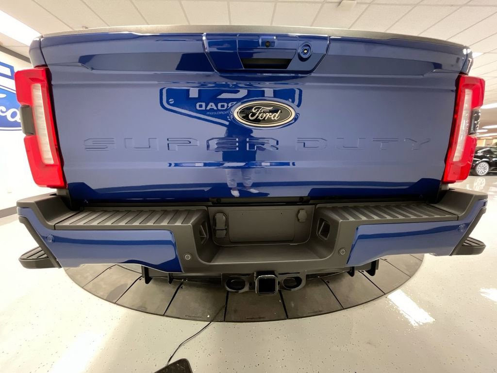 New 2026 Ford F350 4x4 Crew Cab Super Duty image 7