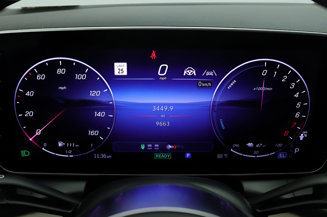 Certified 2025 Mercedes-Benz GLC 350e 4MATIC image 11