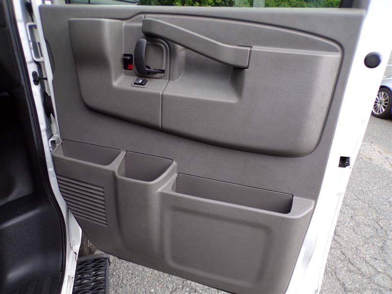 Used 2017 Chevrolet Express 3500 LS RWD image 20