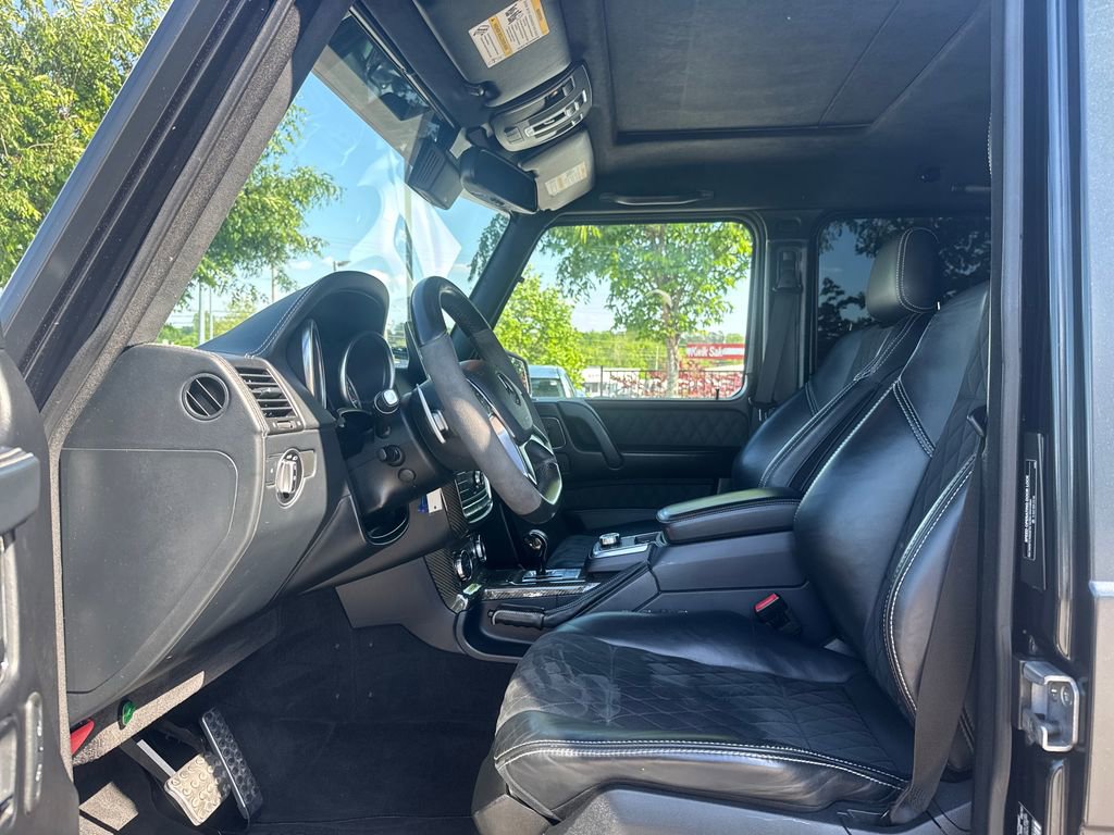 Used 2017 Mercedes-Benz G 550 Squared image 9