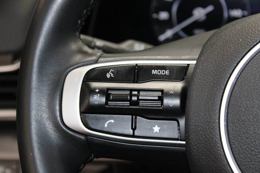Used 2025 Kia Sportage SX FWD image 32