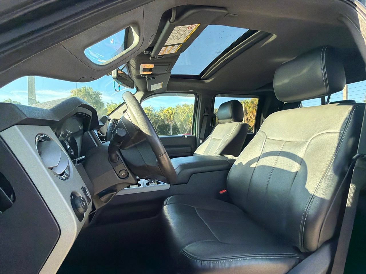 Used 2016 Ford F350 Lariat w/ Lariat Ultimate Package AWD/4WD image 8