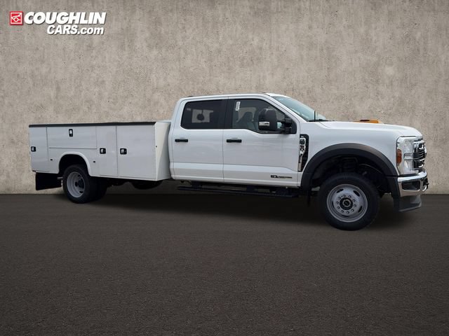 New 2026 Ford F550 4x4 Crew Cab image 9