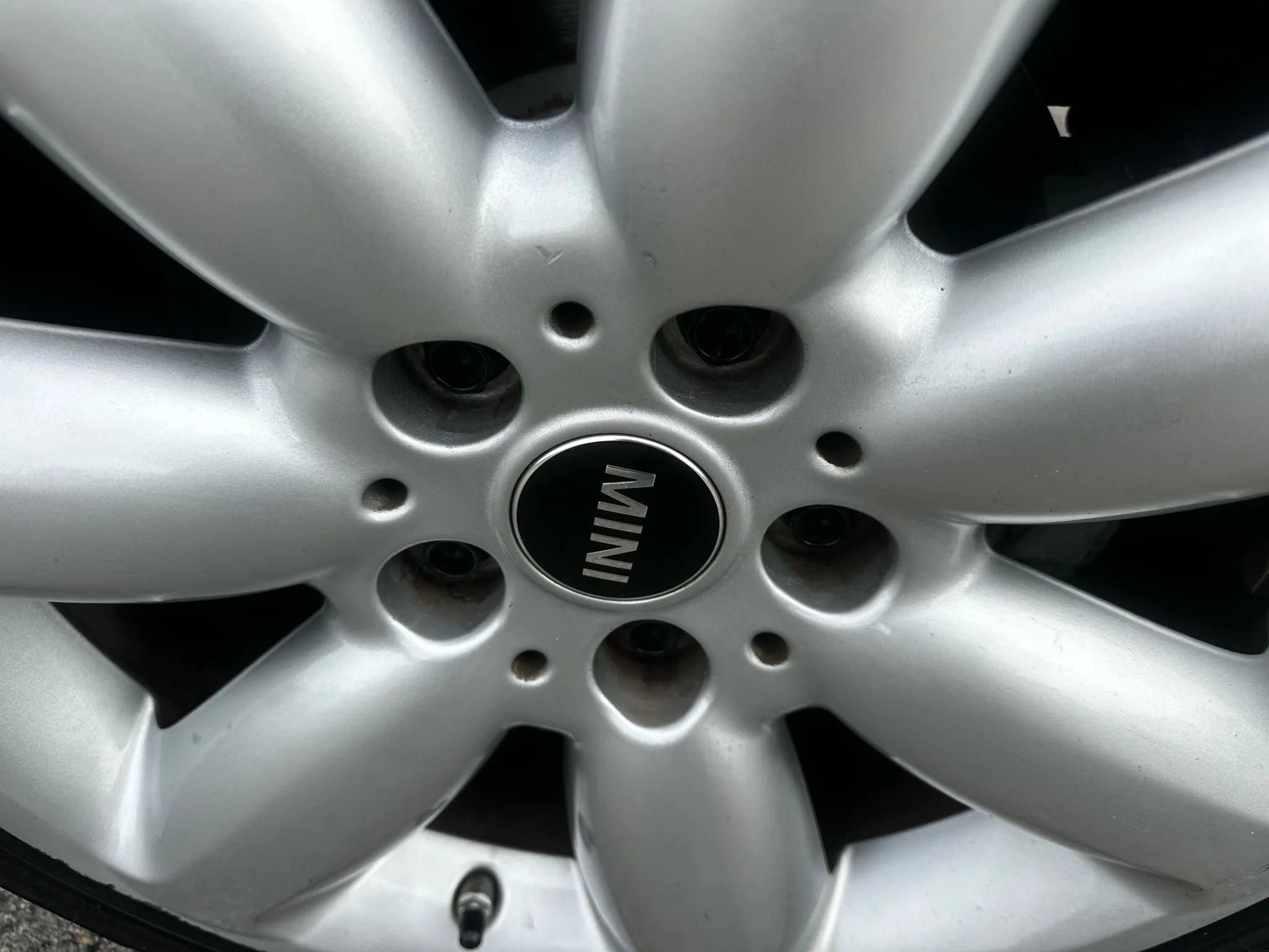 Used 2017 MINI Cooper Clubman image 9