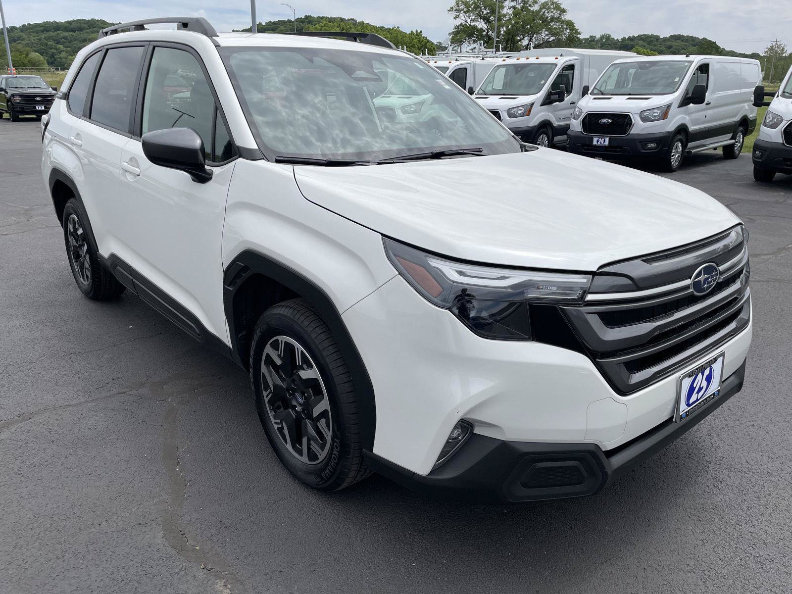 Used 2025 Subaru Forester Premium AWD/4WD image 7