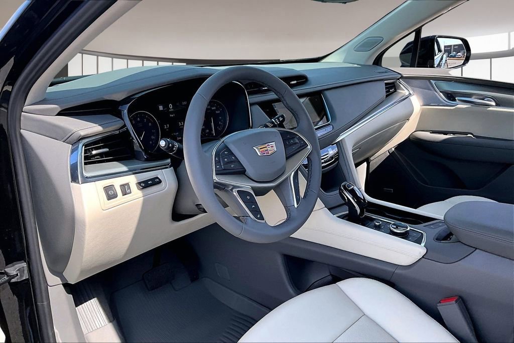 New 2026 Cadillac XT5 Premium Luxury w/ Driver Assist Package AWD/4WD image 6