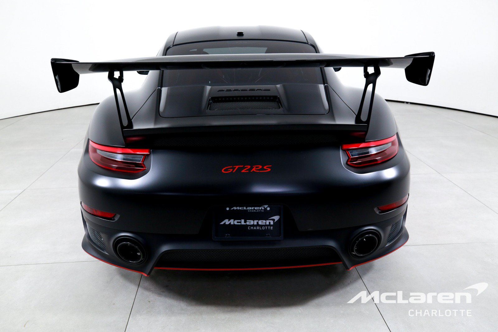 Used 2018 Porsche 911 GT2 RS RWD image 7