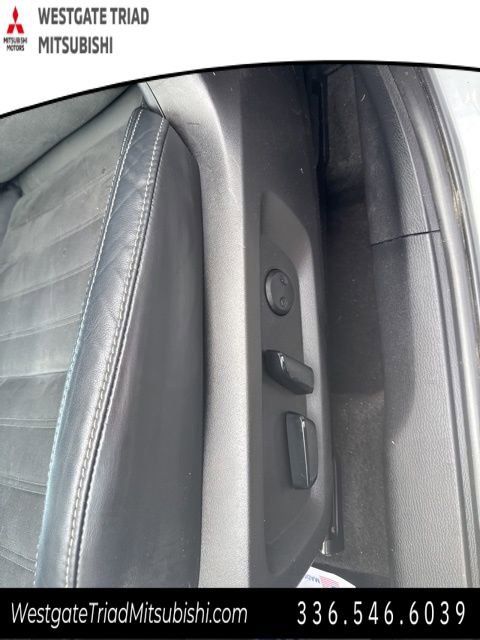 Used 2023 Mitsubishi Outlander SE image 13