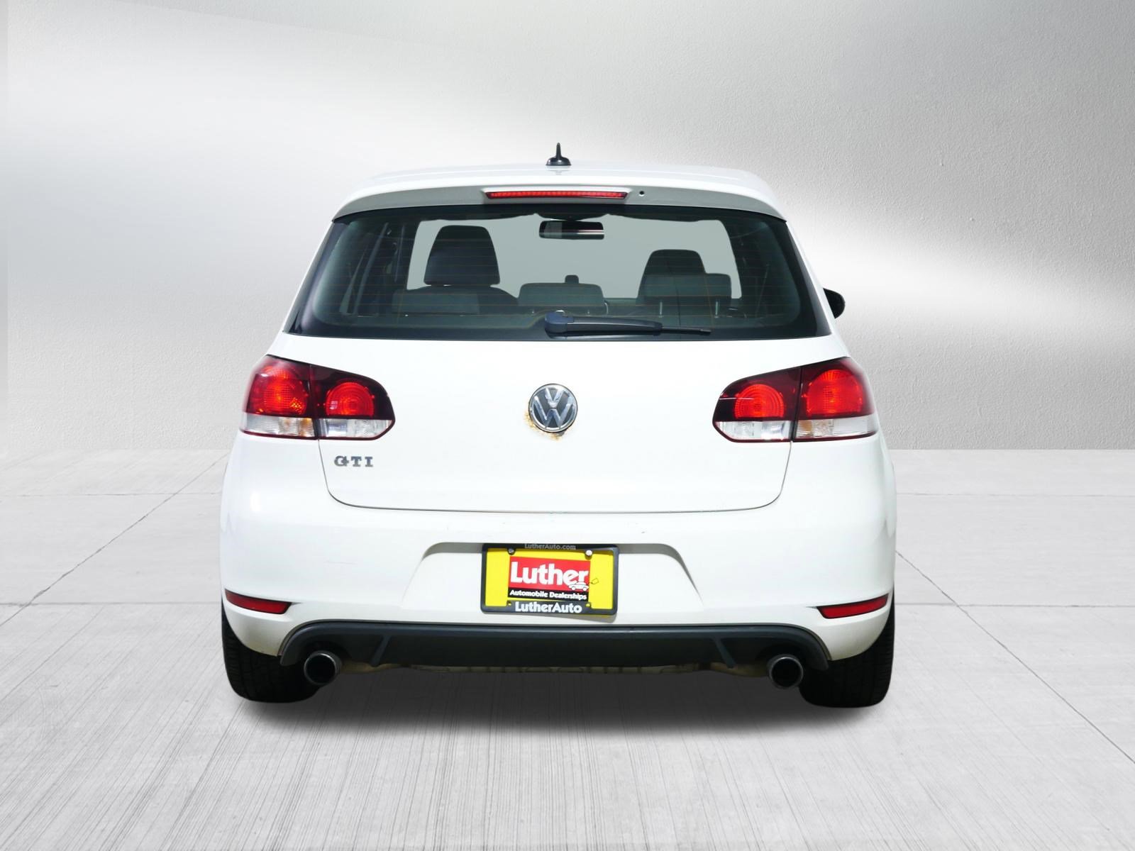 Used 2010 Volkswagen GTI 4-Door image 6