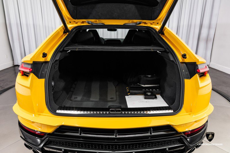 Used 2024 Lamborghini Urus S image 16