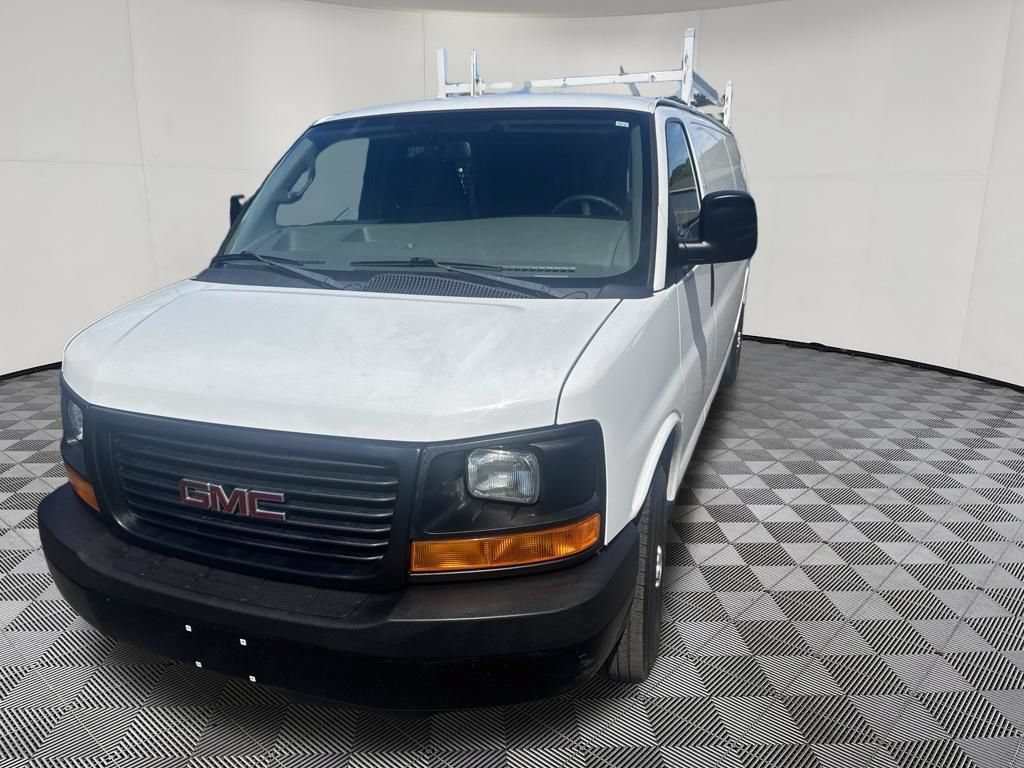 Used 2016 GMC Savana 3500 Extended RWD image 2