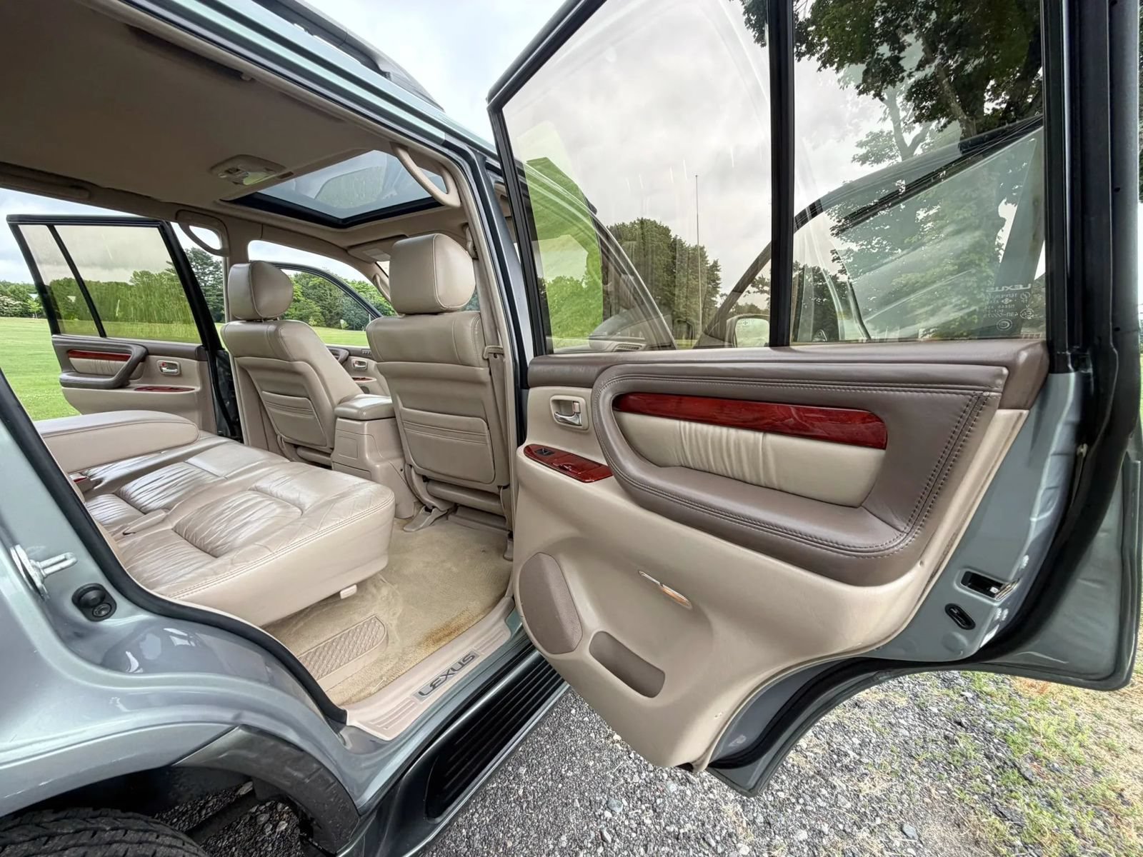 Used 2001 Lexus LX 470 4WD image 69