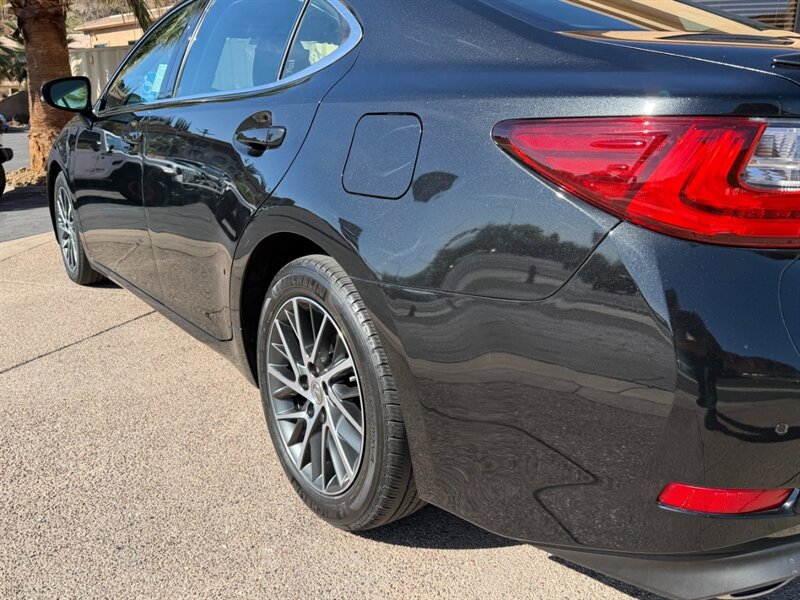 Used 2017 Lexus ES 350 w/ Navigation System Package FWD image 23