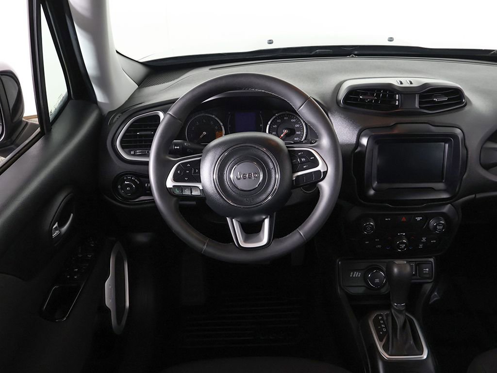 Used 2018 Jeep Renegade Latitude image 31