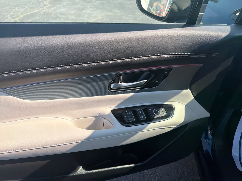 Used 2025 Nissan Murano SL w/ Cargo Package AWD/4WD image 11