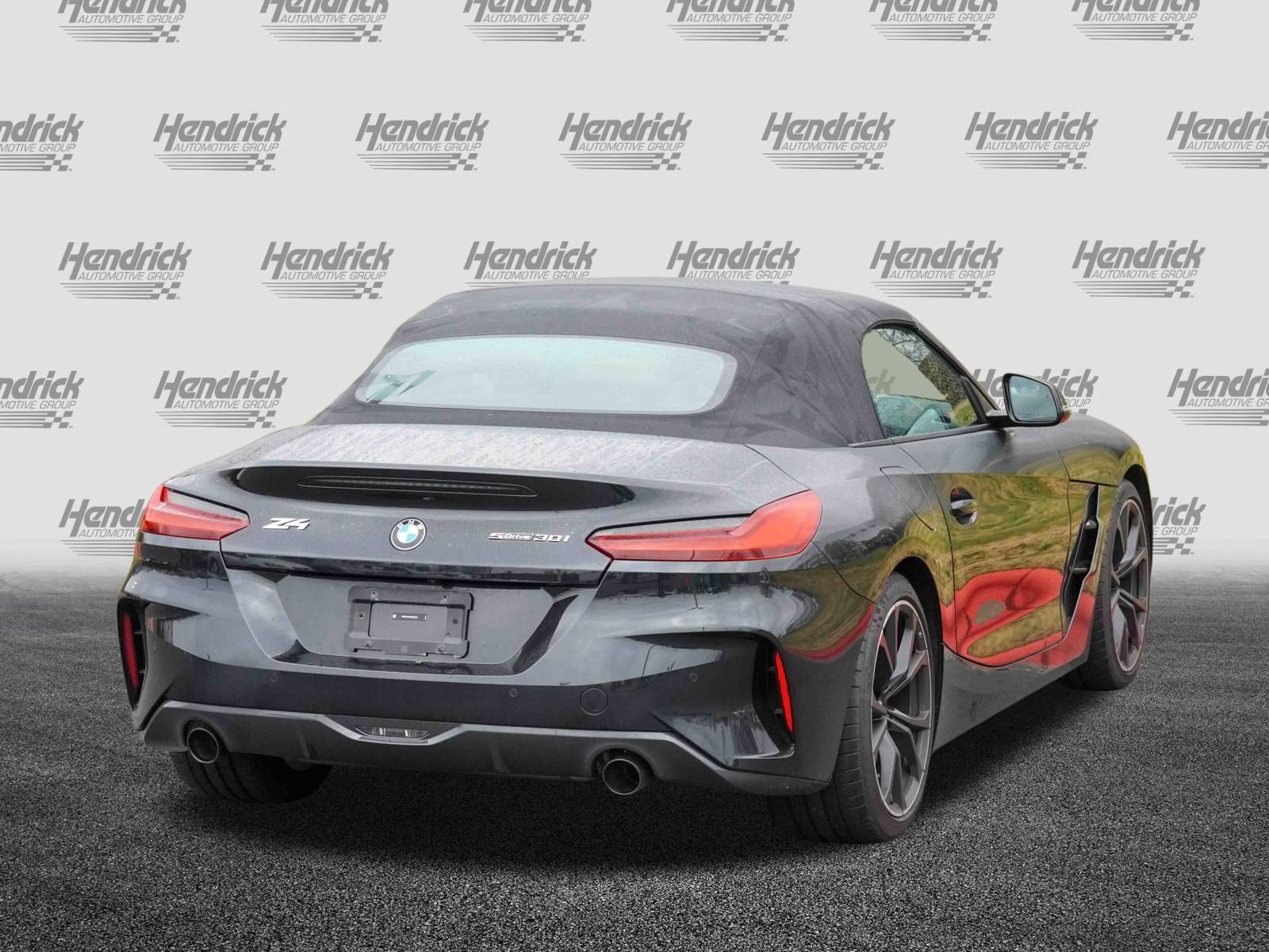 Used 2024 BMW Z4 sDrive30i w/ Shadowloine Package image 9