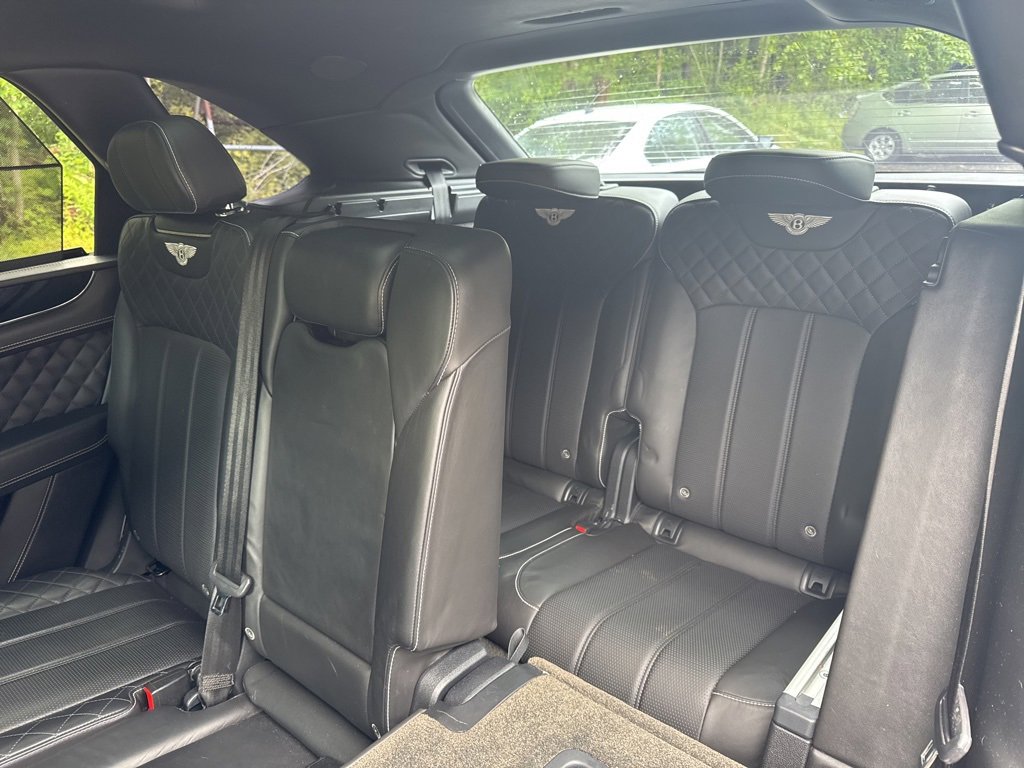 Used 2018 Bentley Bentayga Activity image 40