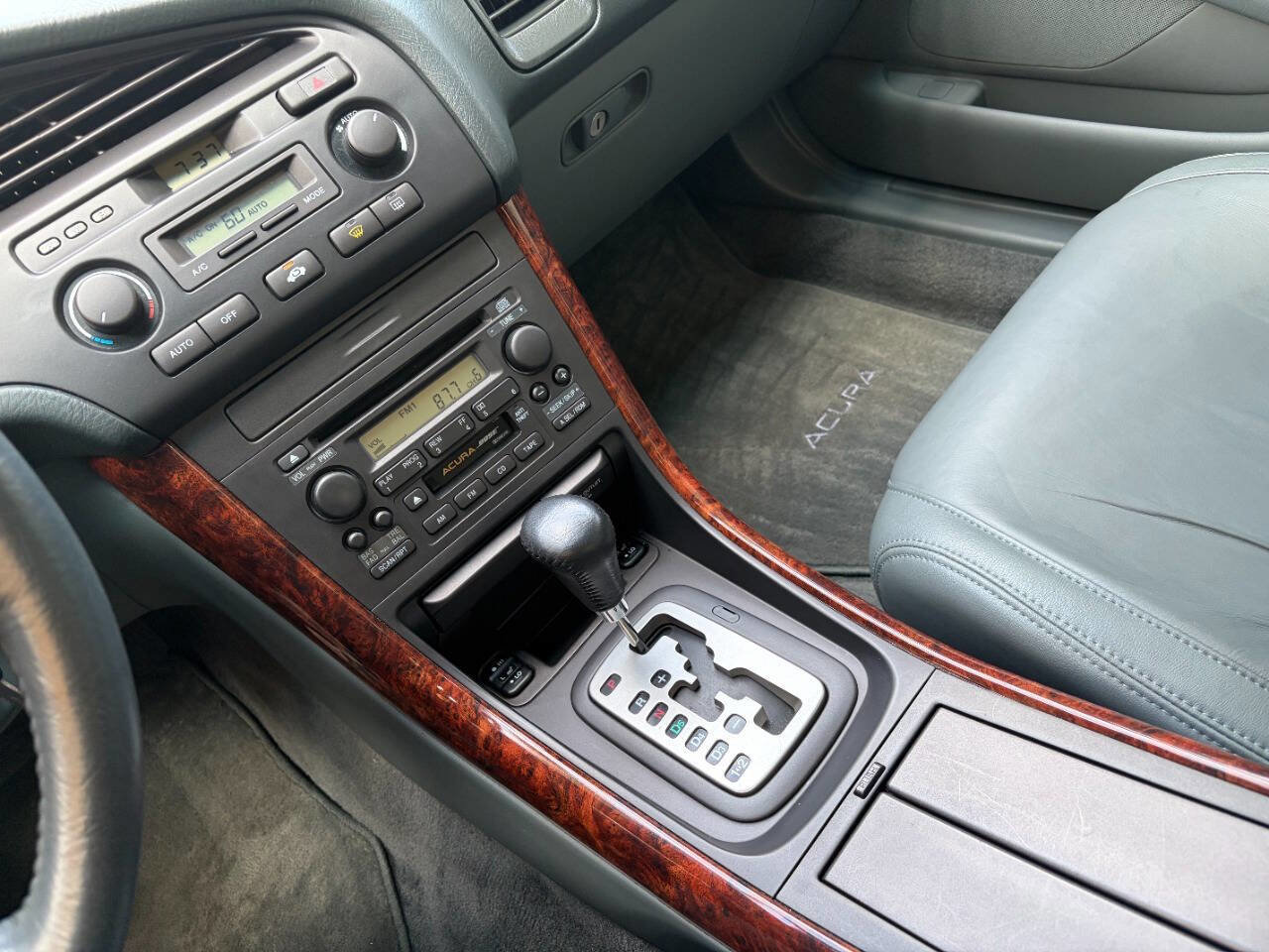Used 2000 Acura TL 3.2 4dr Sedan image 16