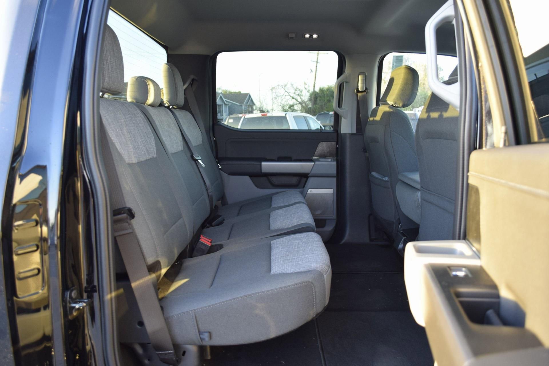 New 2026 Ford F250 XLT w/ XLT Premium Package image 22