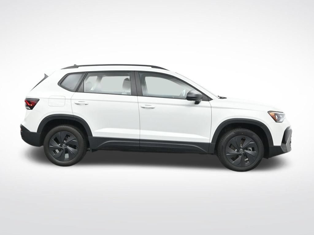 Used 2025 Volkswagen Taos S FWD image 4