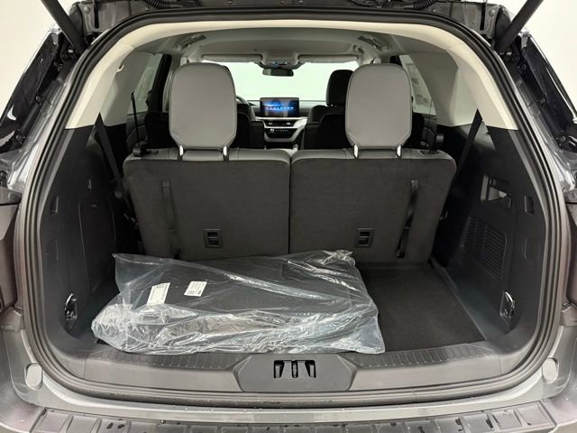 New 2026 Ford Explorer Active image 31