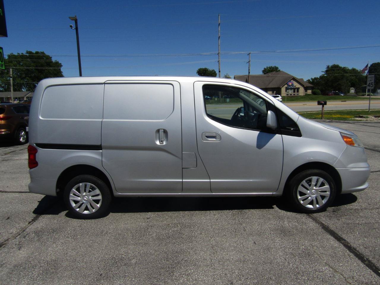 Used 2015 Chevrolet City Express LT w/ Technology Package FWD image 9