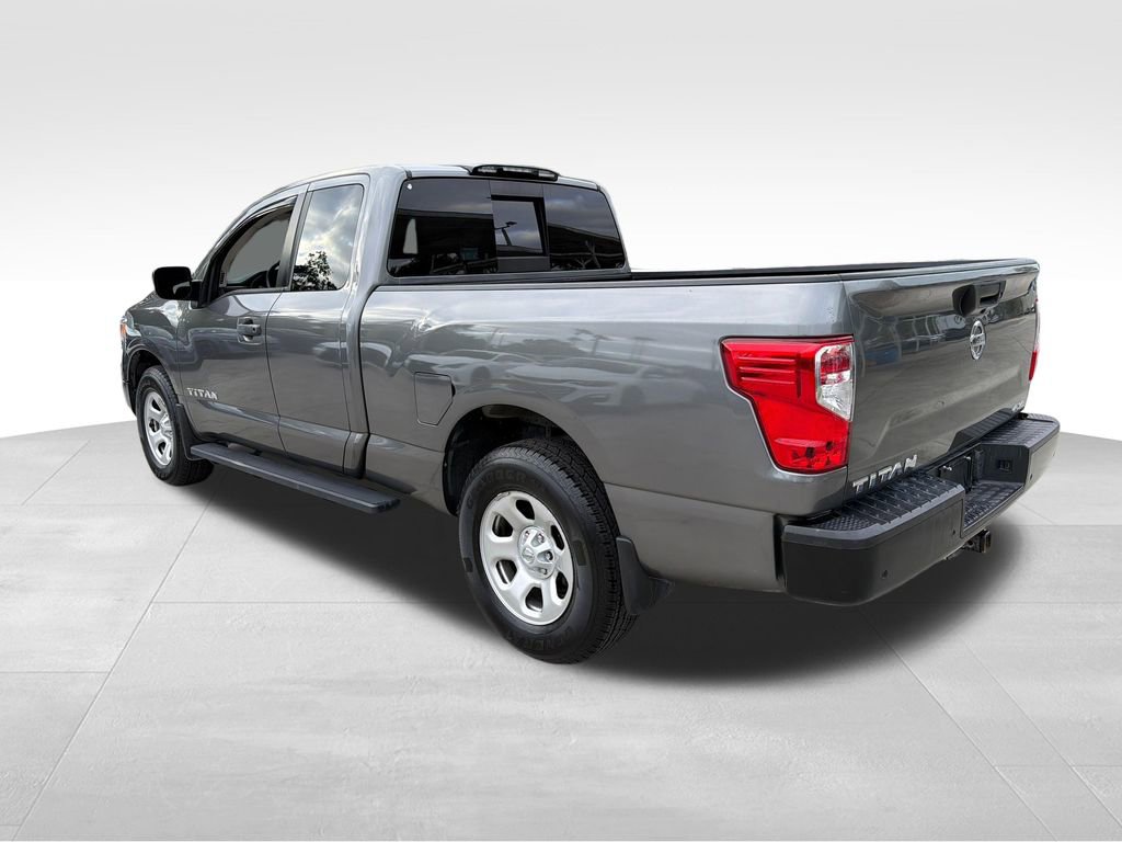 Used 2021 Nissan Titan S image 5