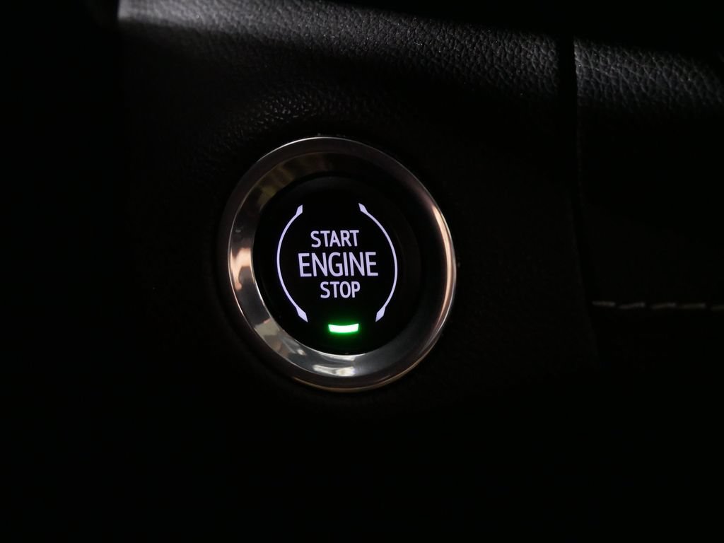 Used 2023 Buick Envision Avenir AWD/4WD image 24