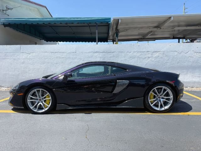 Used 2018 McLaren 570S RWD image 2