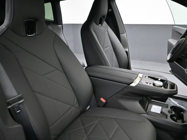 New 2026 BMW iX xDrive45 AWD/4WD image 26