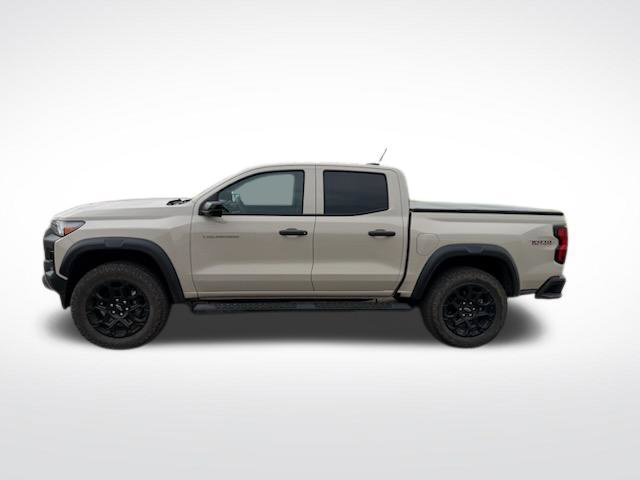 Used 2026 Chevrolet Colorado Trail Boss AWD/4WD image 2