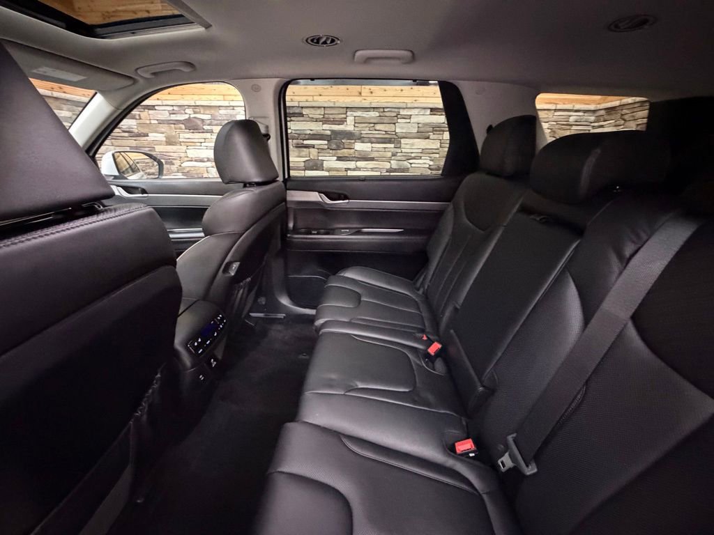 Used 2025 Hyundai Palisade SEL image 32