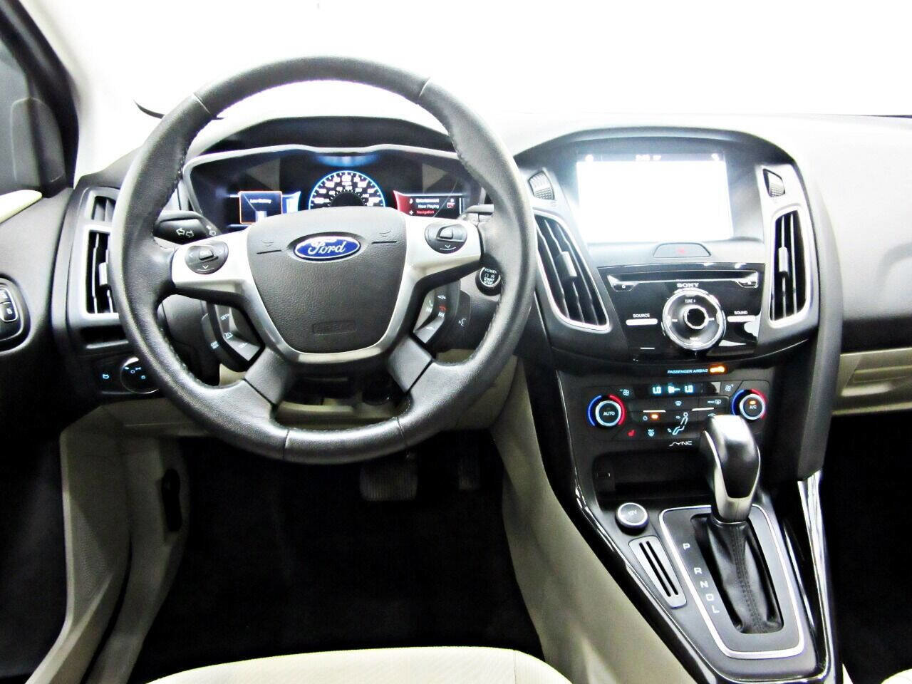 Used 2016 Ford Focus Electric 4dr Hatchback image 21