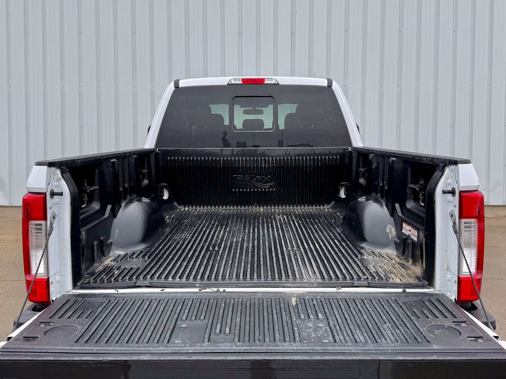 Used 2019 Ford F250 Lariat w/ Lariat Value Package image 14