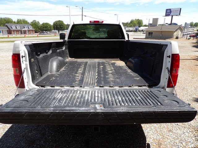 Used 2007 Chevrolet Silverado 1500 W/T w/ Towing Package AWD/4WD image 7
