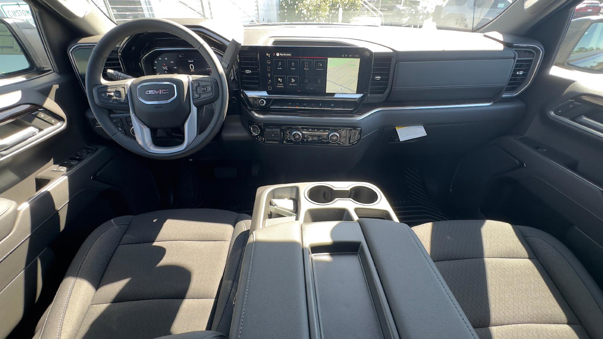 New 2025 GMC Sierra 1500 Elevation image 9