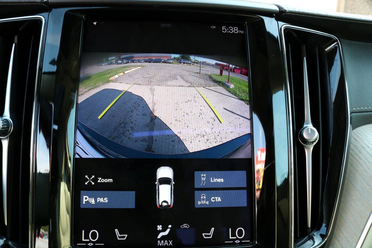 Used 2021 Volvo XC60 T5 Inscription w/ Climate Package image 29