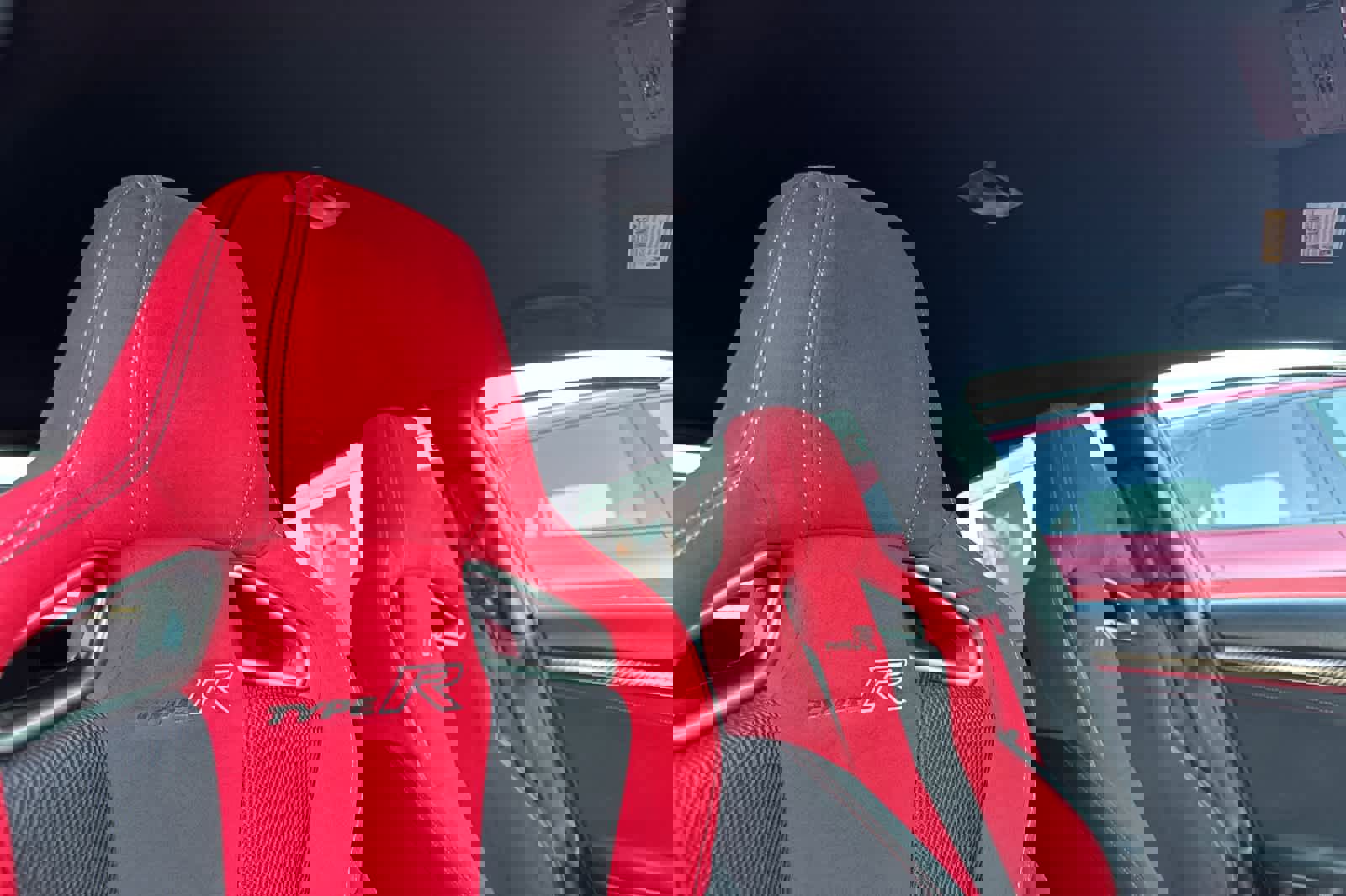 Certified 2018 Honda Civic Type R image 18