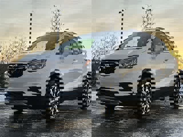 Used 2022 Buick Encore Preferred w/ Safety Package image 28